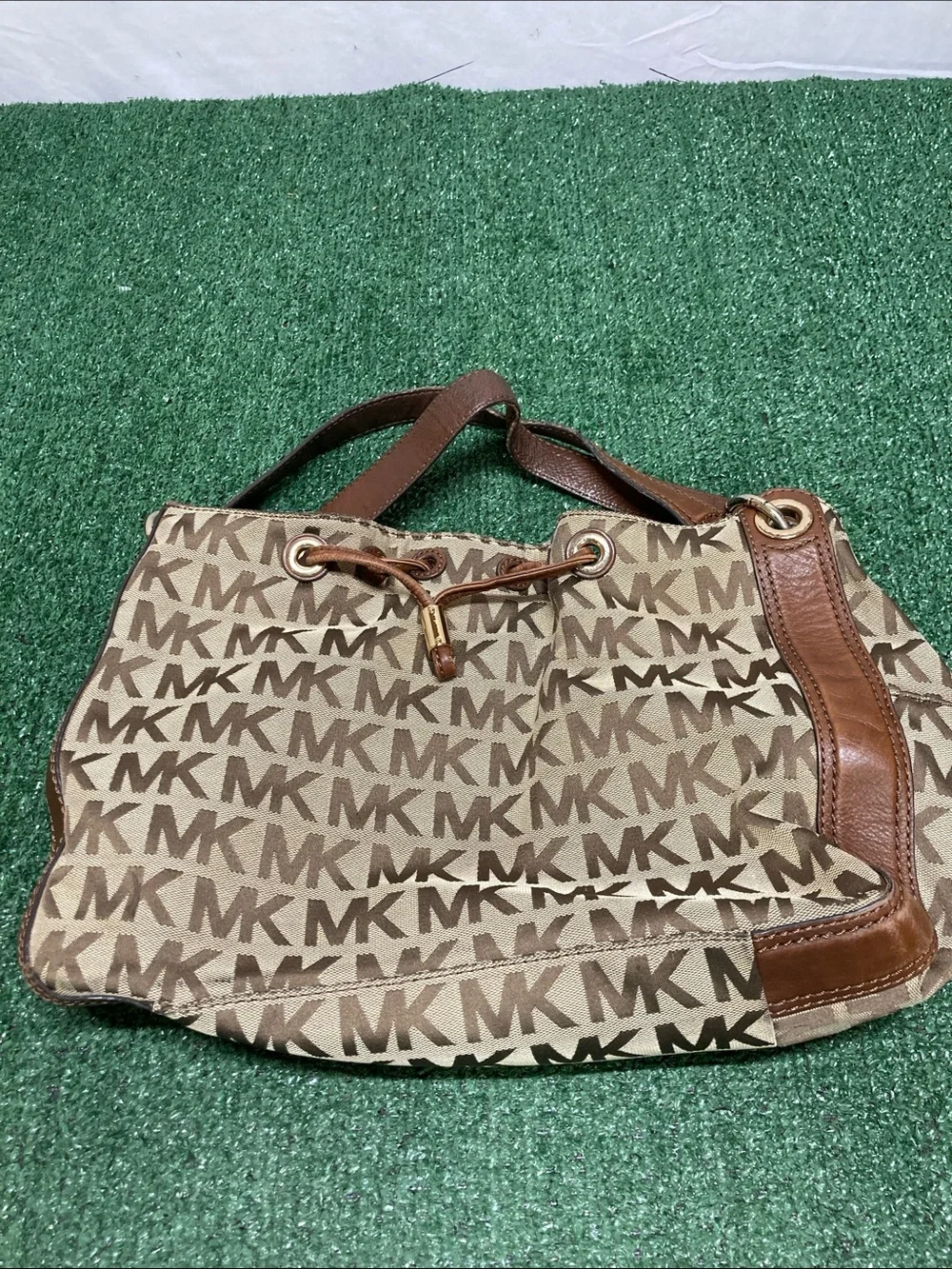 Michael Kors Brown & Beige MK Logo Shoulder Bag (OKPM-09-041)